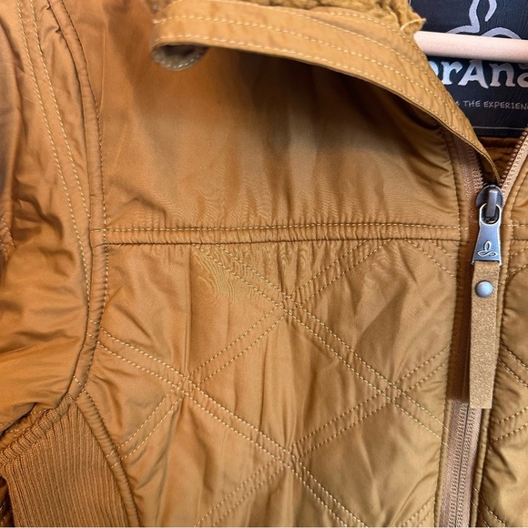 Prana Esla Jacket Womens Size XS Gold Quilted Athleisure Fleece Fall Winter Warm - Picture 15 of 16
